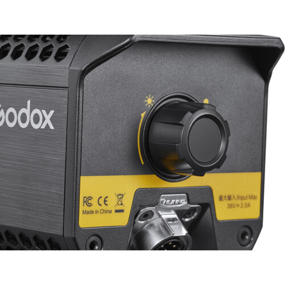 Godox Godox Cañon LED Spotlight Enfocable S60 con Barndoor